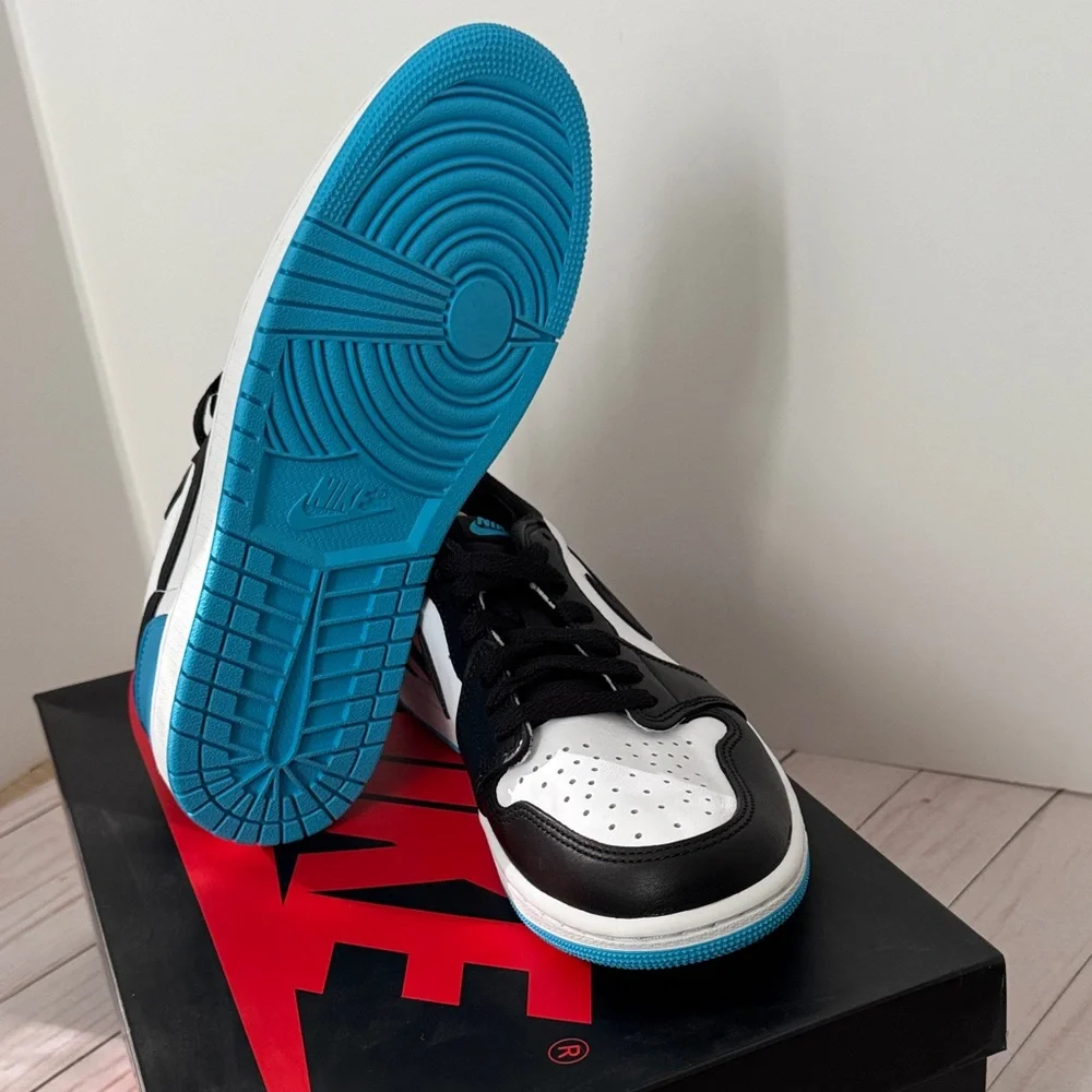 NEW Air Jordan 1 Retro Low OG Powder Blue